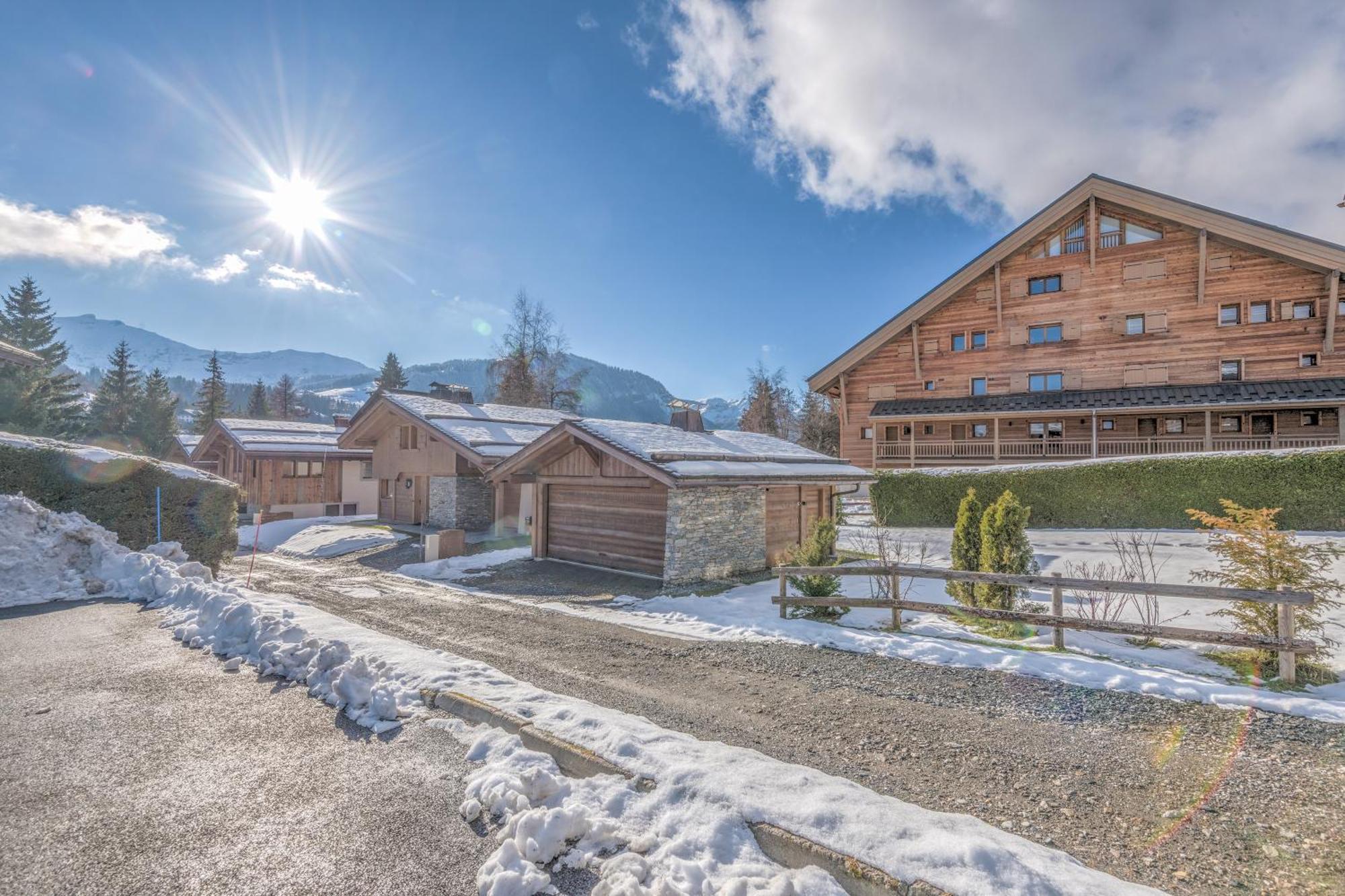 Arboreve - Station De A Pied Vue Montagne Megeve