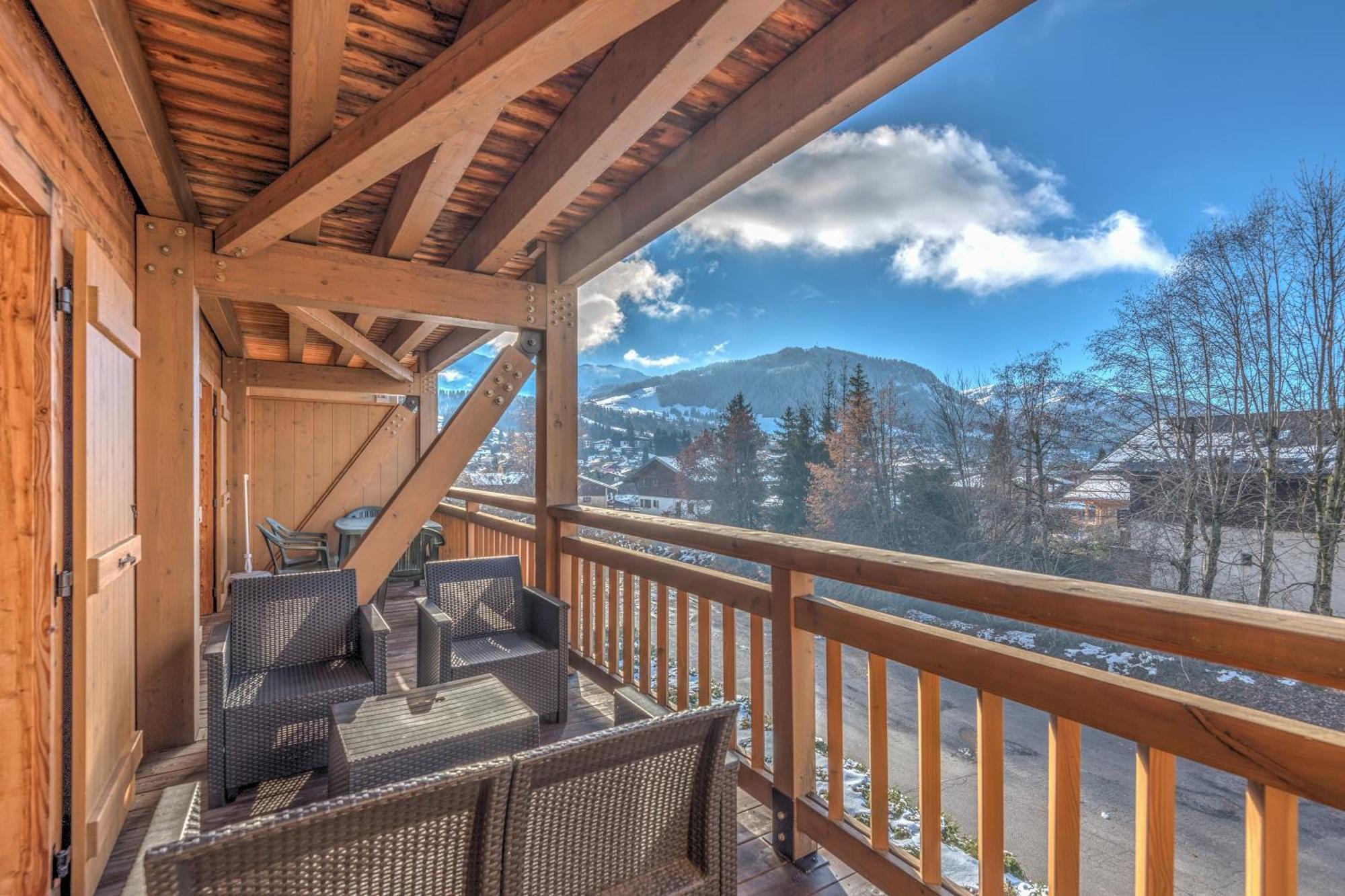 Arboreve - Station De A Pied Vue Montagne Megeve